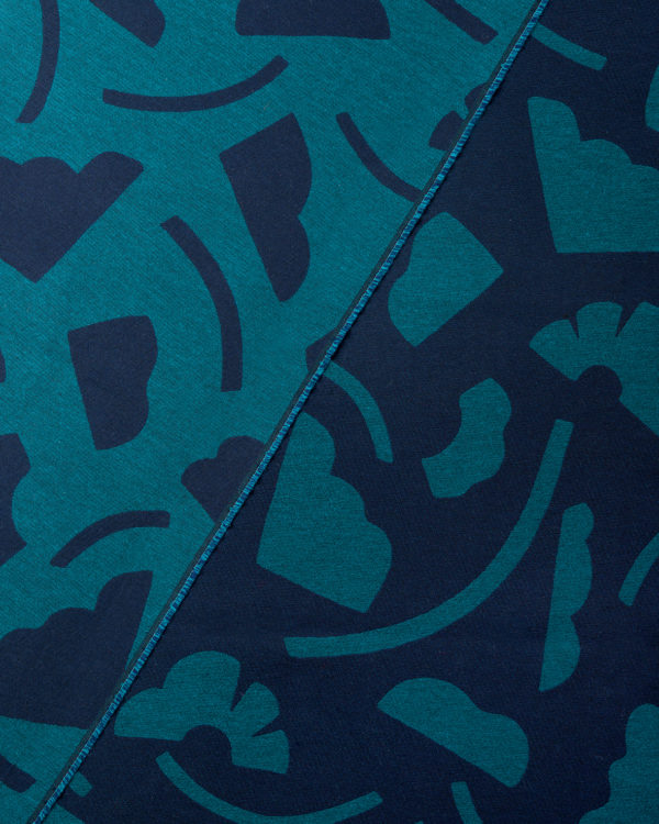 Tissu réversible jacquard de couleur bleu PAON